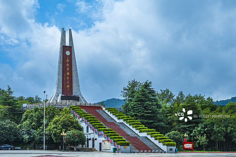 河南省南阳桐柏县英雄广场桐柏英雄纪念碑图片素材