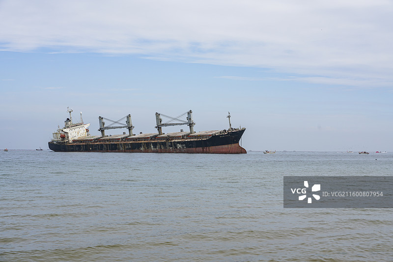 威海布鲁维斯号沉船图片素材