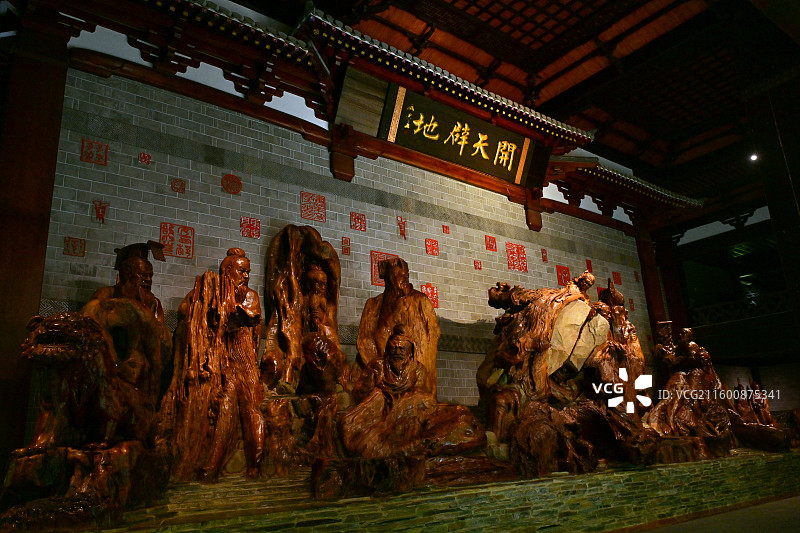 衢州开化根宫佛国根雕艺术佛教造像历史人物图片素材