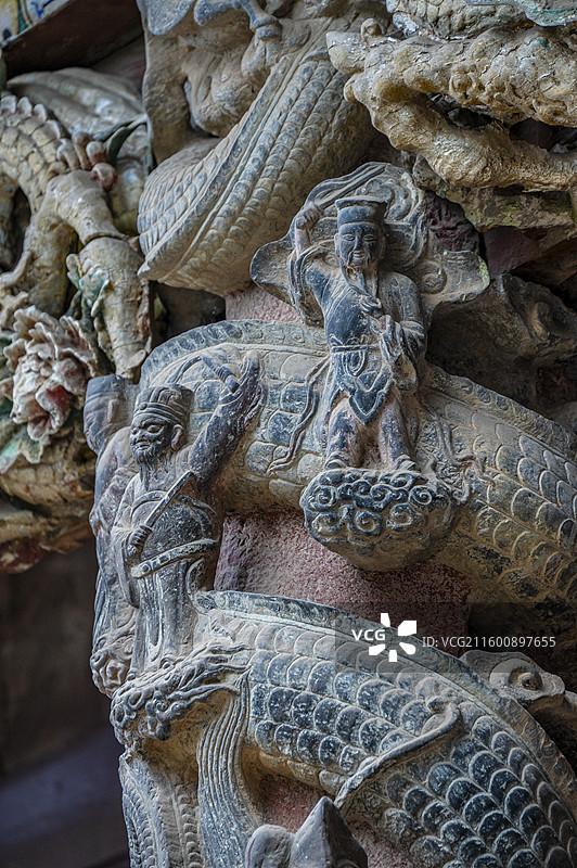 山西省晋城泽州县府城关帝庙风光——关帝殿滚龙柱图片素材