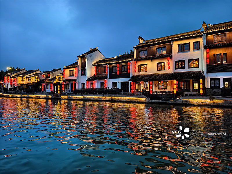 江苏无锡南长街古运河夜景图片素材