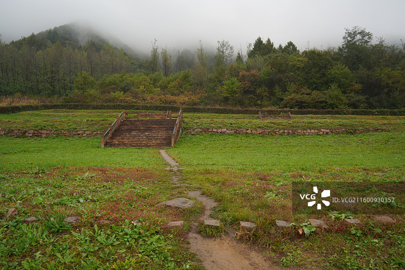 吉林省临江市丸都山城宫殿遗址图片素材