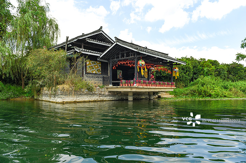 世外桃源景区水上戏台风光图片素材