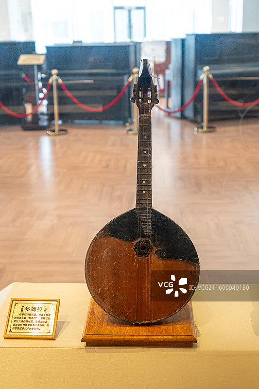 多姆拉  哈尔滨音乐博物馆图片素材