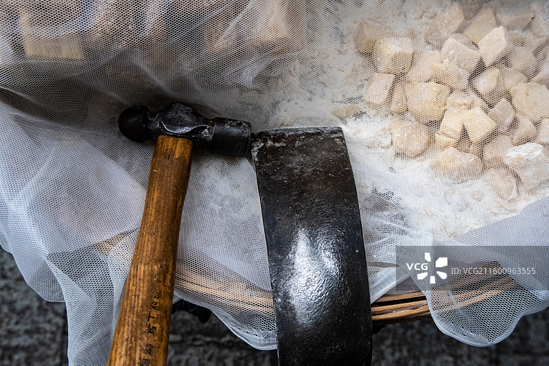 四川省绵阳市特色小吃敲麻糖图片素材