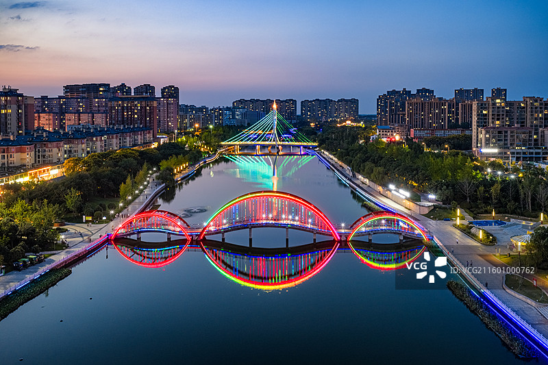 航拍信阳息县龙湖夜景图片素材