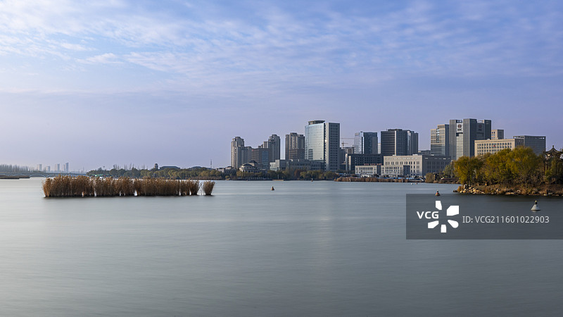 阅海湖的深秋图片素材