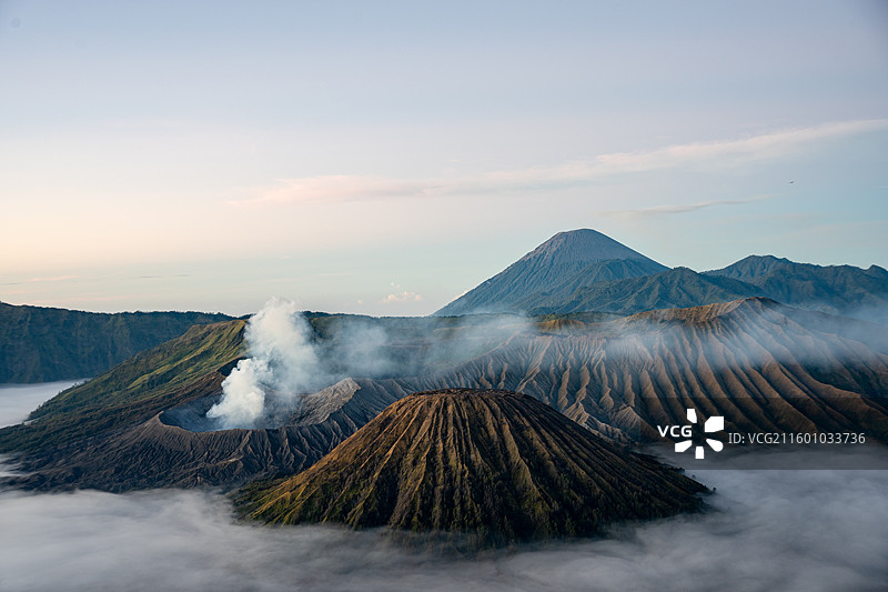 印尼布罗莫火山全景图片素材