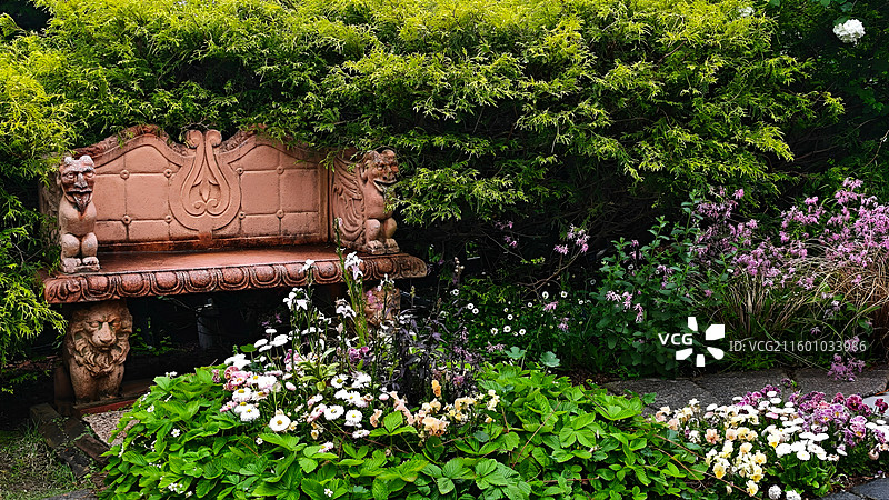 神户布引香草园是香草主题园区，可乘索道前往，香草种类丰富，能赏景、体验香草文化，是休闲观光好去处。图片素材