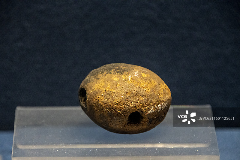 辽宁省沈阳博物馆“沈阳历史陈列”：陶纺轮（新乐上层文化，皇姑区辽宁大学出土）图片素材