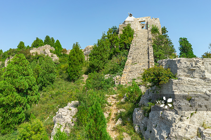 中国山东省泰安市肥城县吕仙景区湖屯镇陶山东临，玉皇顶碧霞宫小洞天十八盘石头台阶，户外白昼无人图像摄影图片素材