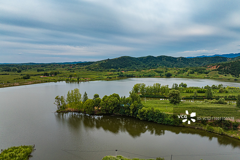 航拍长治沁县漳源水库图片素材