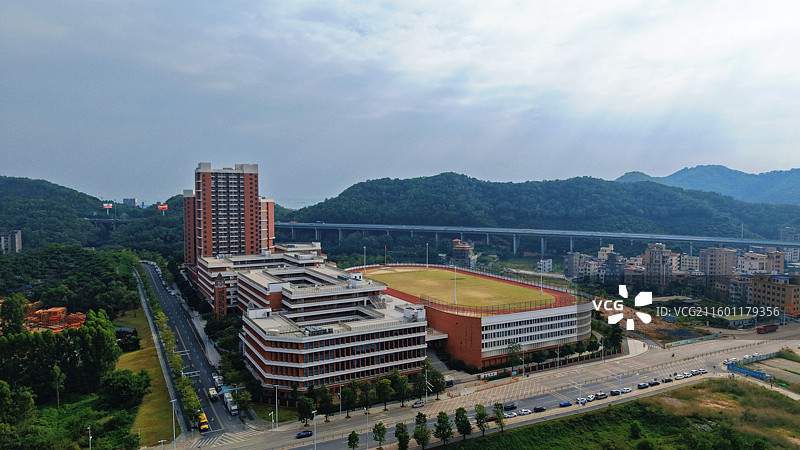 航拍·东莞虎门镇远中学图片素材