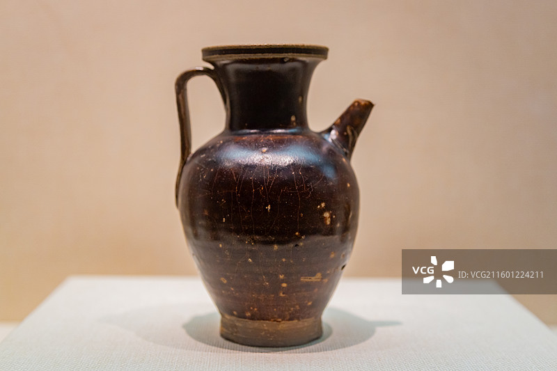 宋代-褐釉执壶 上饶市博物馆图片素材