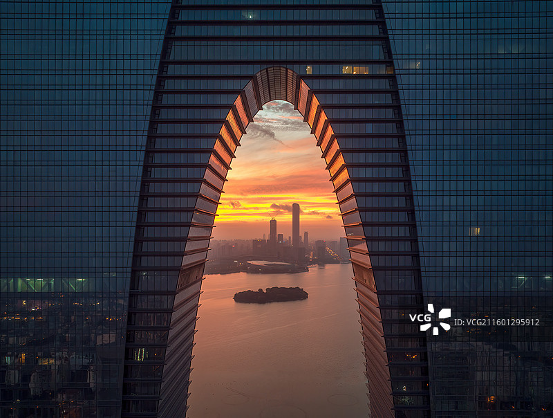 日出东门图片素材