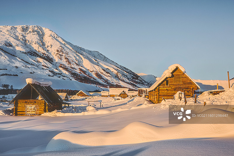 新疆禾木风景图片素材