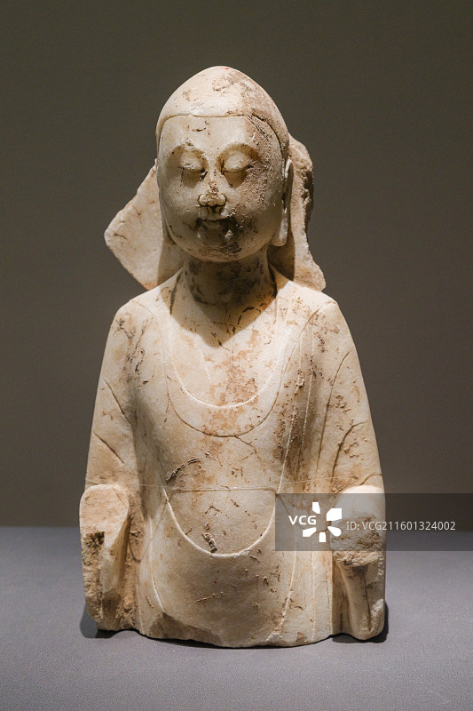 佛立像 唐代 曲阳县修德寺遗址出土 河北博物院藏 中国国家博物馆“惠世天工-河北曲阳石雕艺术展”图片素材