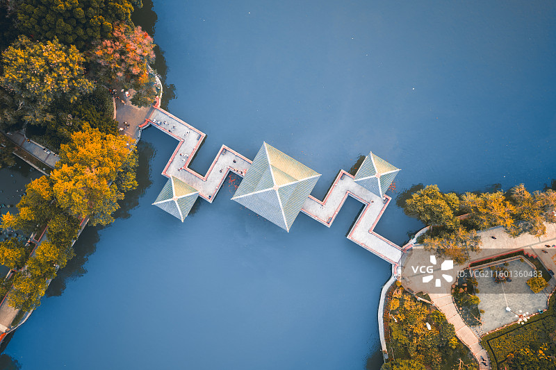 九曲桥图片素材