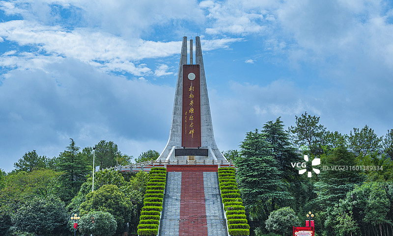 河南省南阳桐柏县英雄广场桐柏英雄纪念碑图片素材
