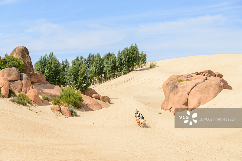 内蒙古赤峰翁牛特旗乌丹镇玉龙沙湖图片素材