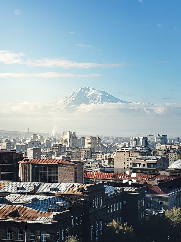 城市雪山图片素材