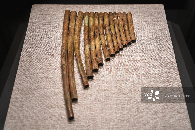 骨排箫（西周）河南博物院藏 1997年鹿邑县太清宫镇长子口墓出土图片素材