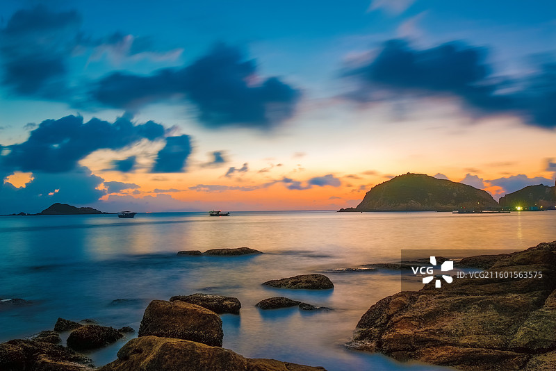 广东江门上川岛婚纱摄影基地海边日出风光 海滩礁石慢门摄影图片素材