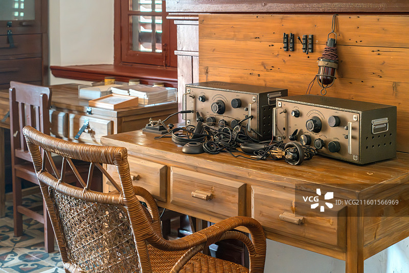 老式电台历史通讯复原场景图片素材