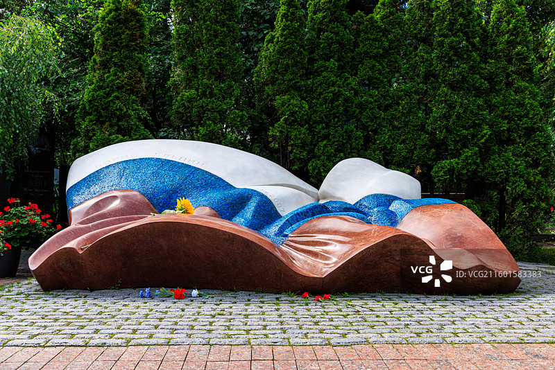 俄罗斯莫斯科新圣女公墓叶利钦墓图片素材