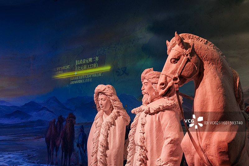 内蒙古博物院 “昭君出塞、汉匈和亲”雕像图片素材