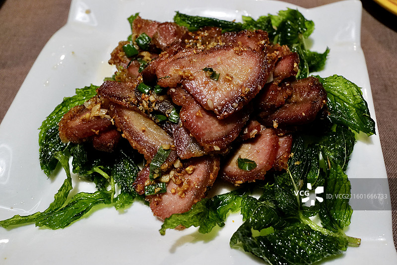 藏香猪烤肉图片素材