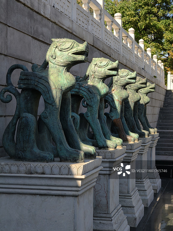 北京金宫殿故址北京建都纪念北京营城建都滨水绿道图片素材
