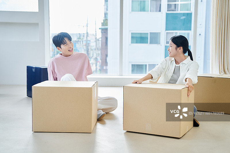 公寓预售，申请公寓，搬家，20多岁，新家，整理图片素材