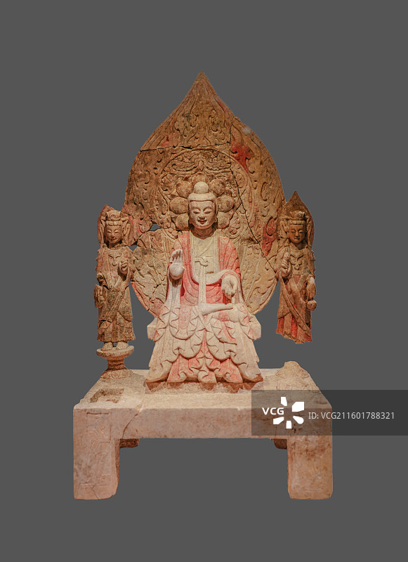 河北邺城考古博物馆藏品之北魏坐佛三尊像图片素材