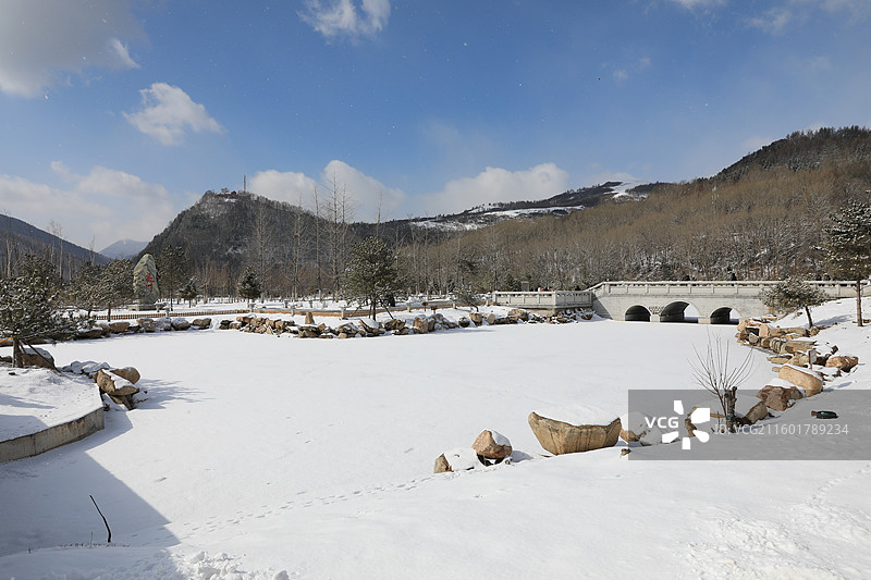 五台山大雪白茫茫冰天雪地红墙寺庙建筑千里冰封万里雪飘塔院寺菩萨顶显通寺罗睺寺广化寺普寿寺善财洞黛螺顶图片素材