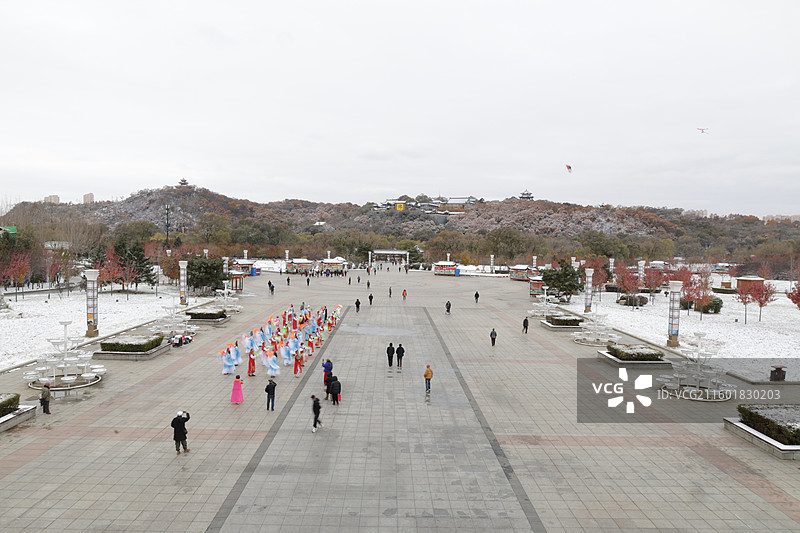 东北秧歌，萨满舞，秧歌，人民广场，德胜门，第一场雪，初雪，放风筝，北山公园，吉林北山风景区，东北，图片素材