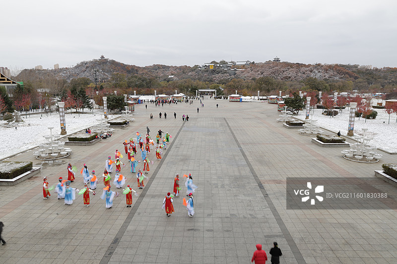 东北秧歌，萨满舞，秧歌，人民广场，德胜门，第一场雪，初雪，放风筝，北山公园，吉林北山风景区，东北，图片素材