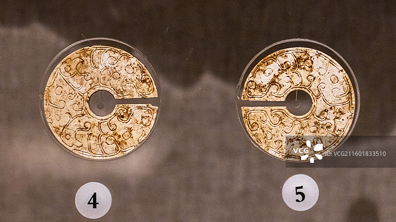 玉玦（春秋）河南博物院藏 1971年新野县城关出土图片素材