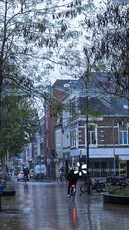荷兰格罗宁根城市的建筑和初冬时节风景图片素材