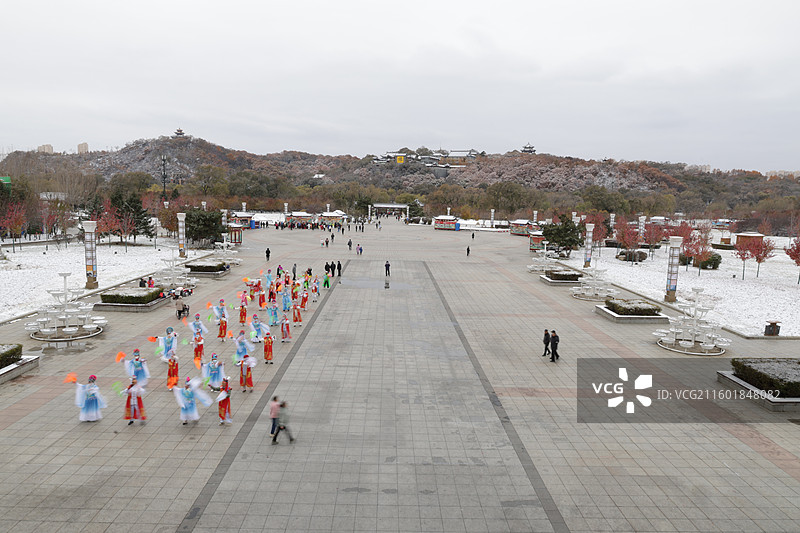 东北秧歌，萨满舞，秧歌，人民广场，德胜门，第一场雪，初雪，放风筝，北山公园，吉林北山风景区，东北，图片素材
