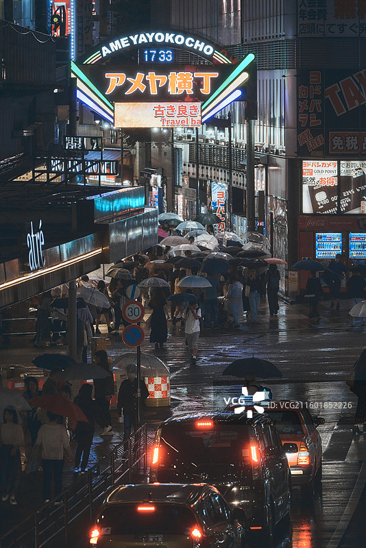 雨天上野街道图片素材