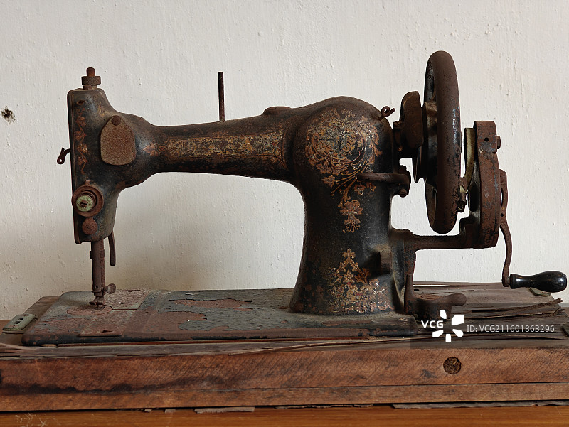澳门郑家大屋历史文物-缝纫机图片素材