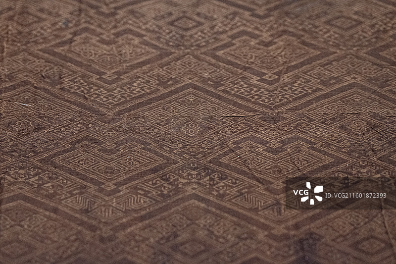 战国服饰 大菱形纹锦 马山一号楚墓出土 荆州博物馆图片素材