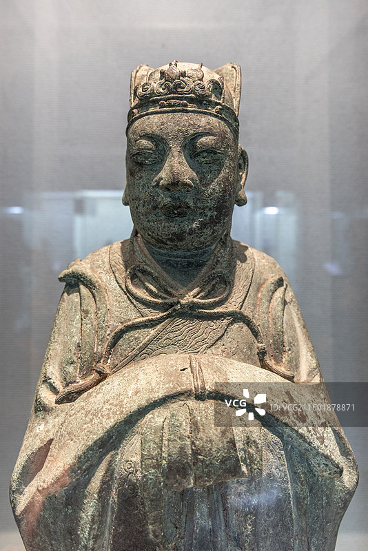 武当博物馆 明代 铜铸金童站像 玄天上帝侍从 武当山旧藏 1987年从陕西安康调回图片素材