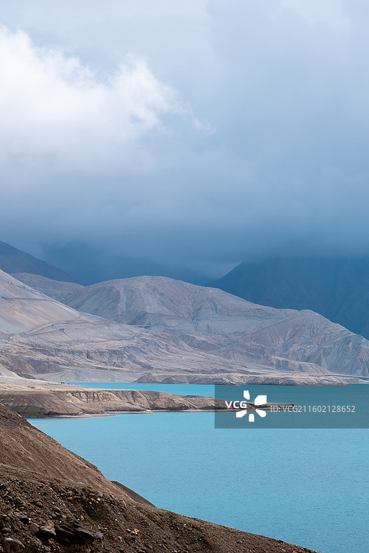 新疆班迪尔蓝湖美景图片素材