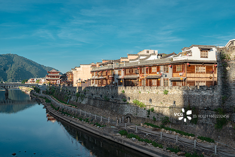 汀江畔的古建筑老城墙图片素材