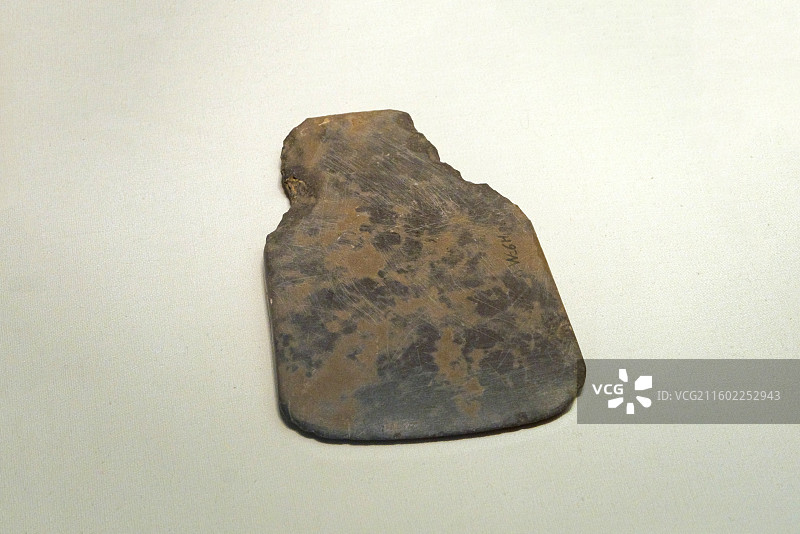 石铲 二里头文化 1974年山西夏县东下冯出土 中国国家博物馆“古代中国基本陈列”图片素材
