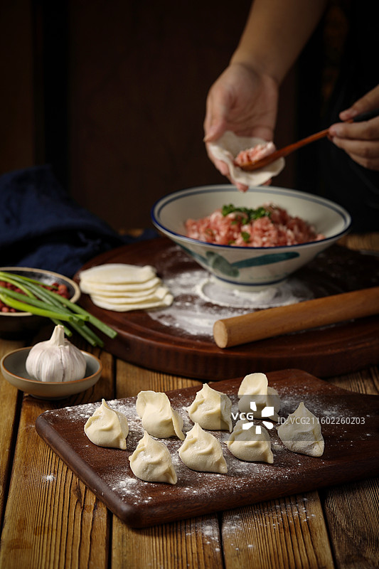 包饺子包汤圆图片素材
