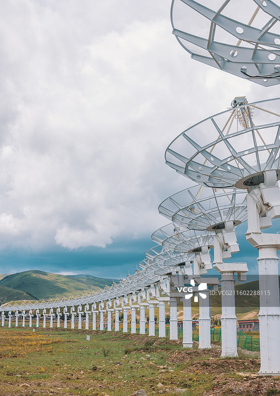 四川甘孜稻城县圆环阵太阳射电成像望远镜图片素材