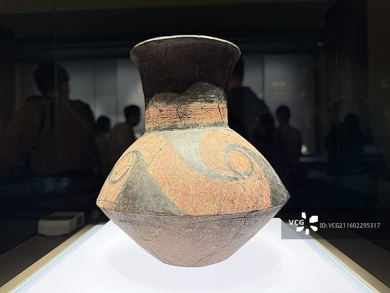 彩绘陶壶，龙山文化，山西省襄汾县陶寺村，山西博物院图片素材